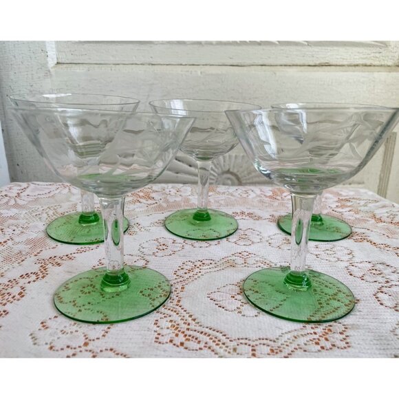 Vintage 1930s Set 5 Etched Stemware Glasses Uranium Base - Picture 8 of 16